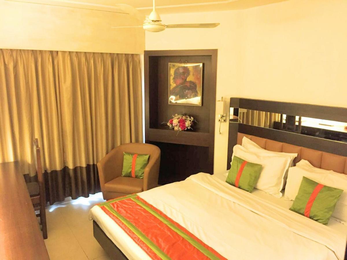 Hotel The Samilton Kalkutta Exterior foto